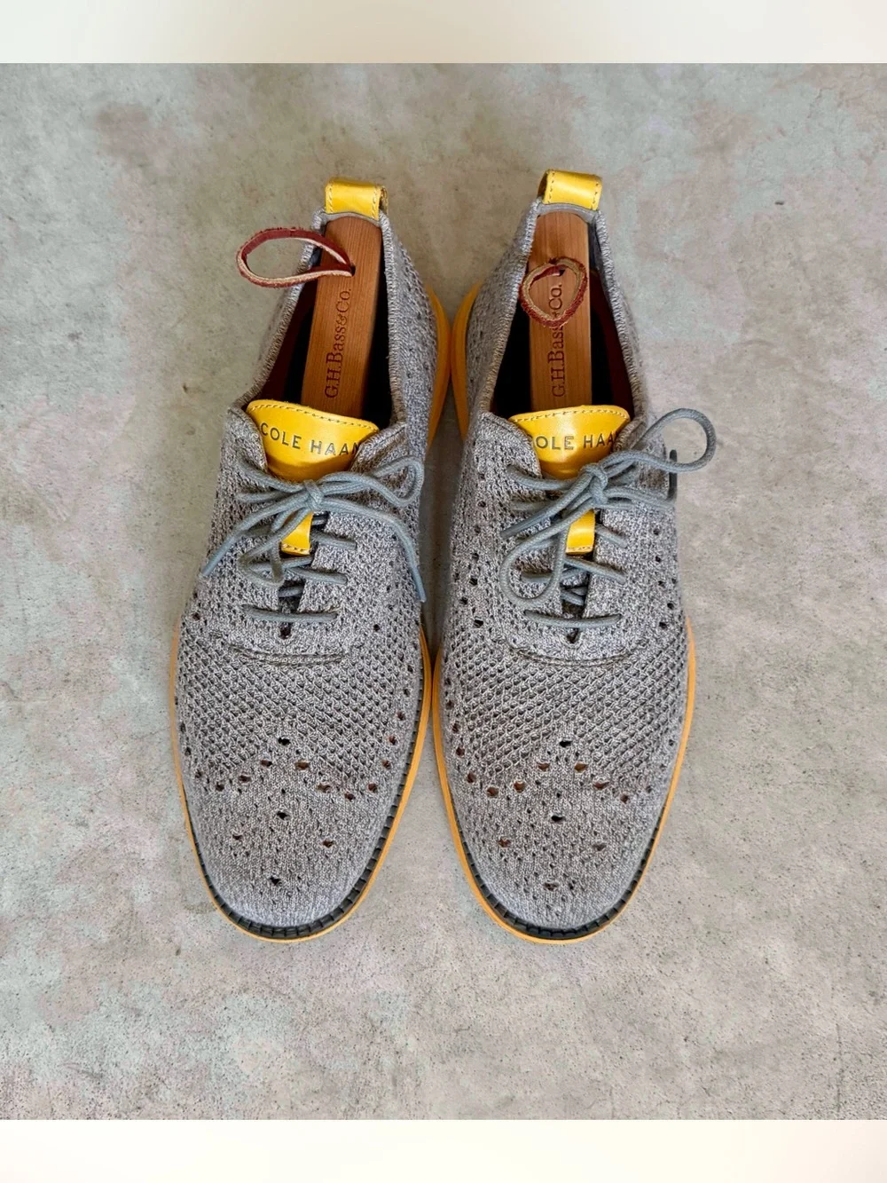 Cole Haan Men’s C31068 OriginalGrand Gray on Orange 7.5 M